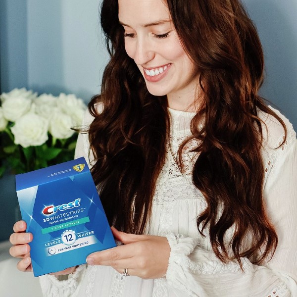 CREST – 3D Whitestrips Kit de bande de blanchiment 12 Level 20 bandes