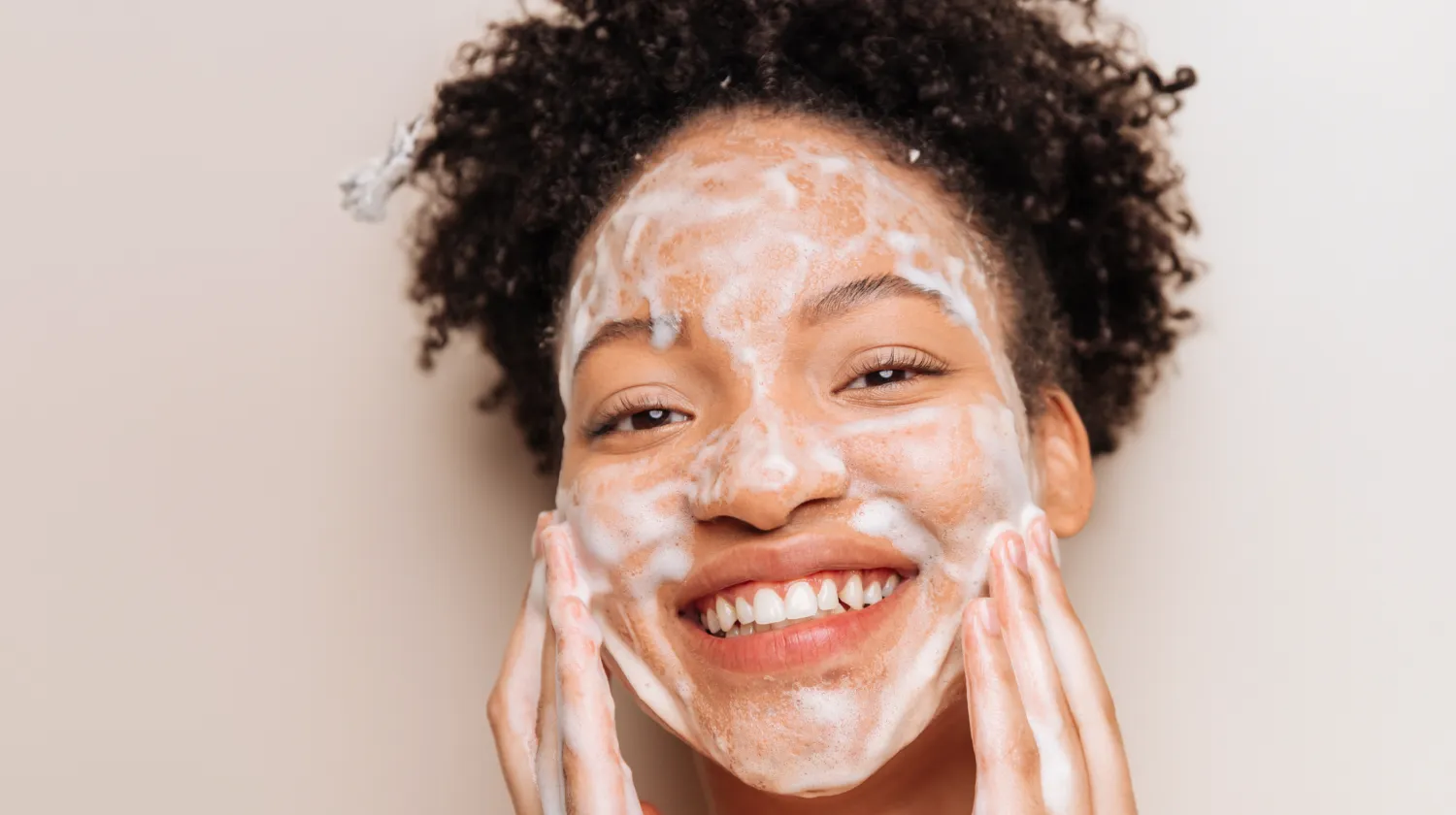 benzoyl peroxide lavage visage boutons